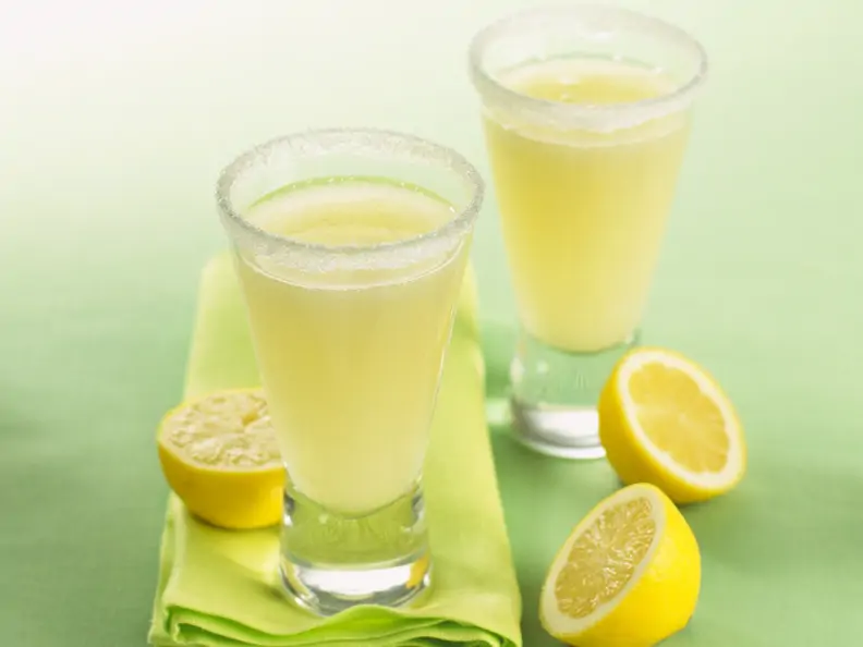 Zitronen-Gin-Cocktail