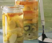 Rumtopf mit Südfrüchten