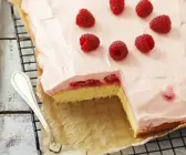 Kuchen mit Himbeercreme