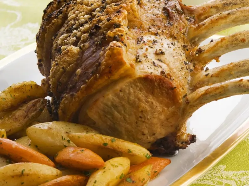 Schweinekarree mit Gemüse