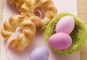Osternester aus Quark-Öl-Teig