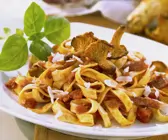 Pasta mit Pilzen und Salami