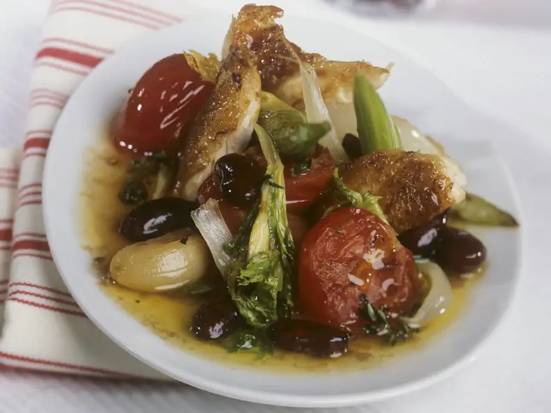 Geschmortes Huhn in Wein