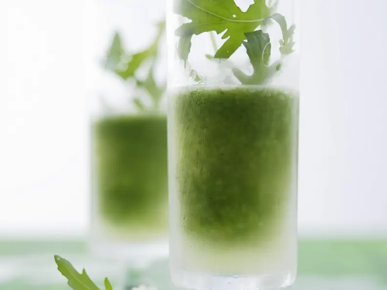 Rucola-Cocktail mit Gin