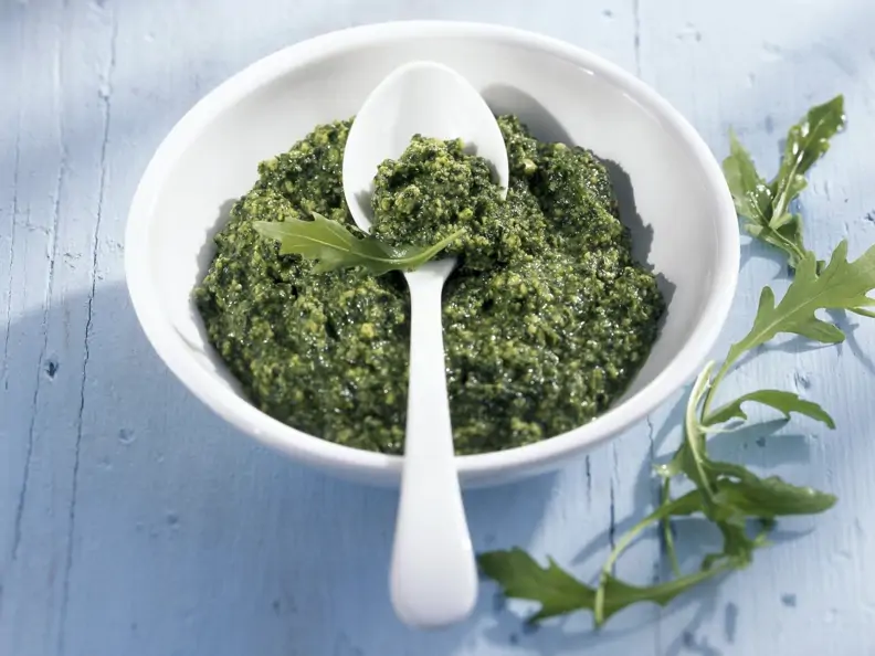 Pesto aus Rucola