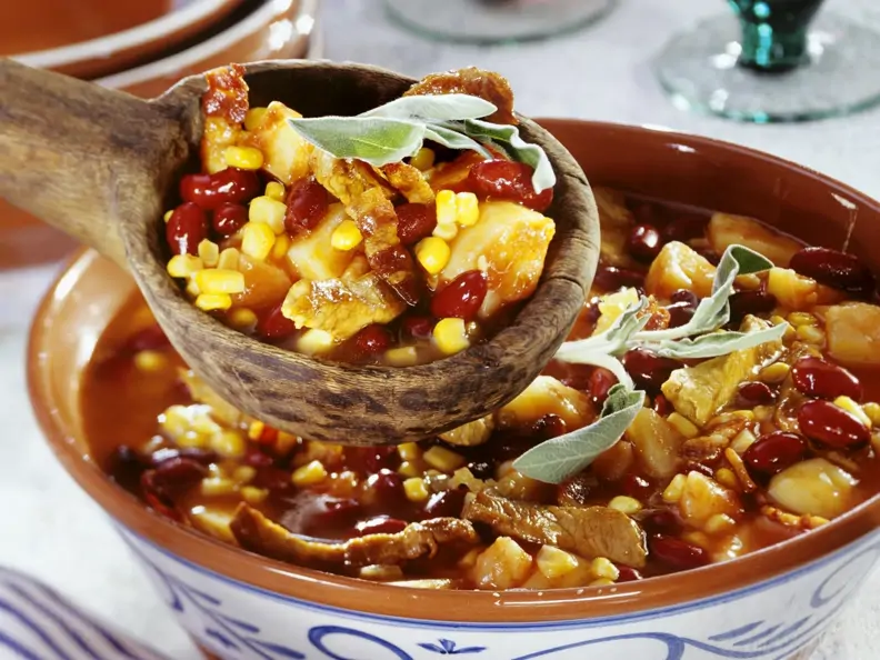 Mais-Bohnenpfanne mit Kalbsfleisch