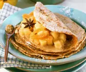 Sesampfannkuchen mit Quittenfüllung