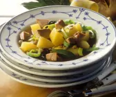 Suppe mit Steckrübe und Gänsefleisch