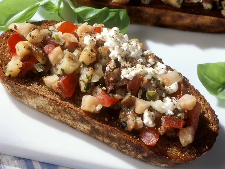 Röstbrot mit Matjestatar