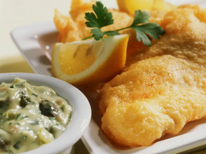Schellfisch im Bierteig dazu Remoulade