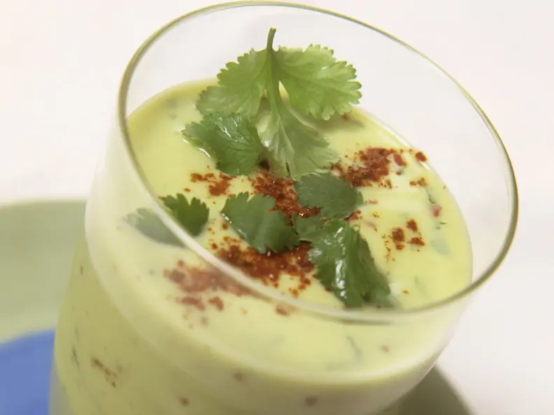 Avocado-Erdnuss-Smoothie