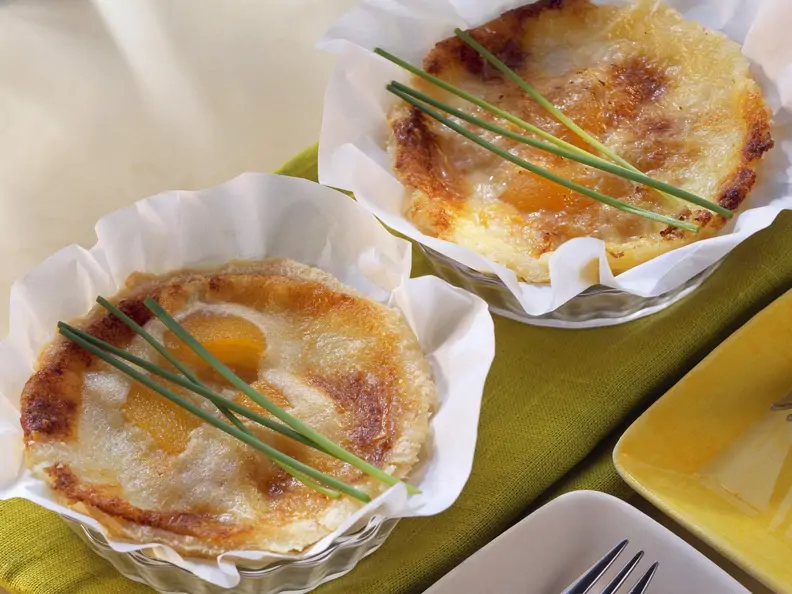 Tartes mit Aprikose und Gorgonzola