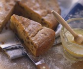 Süßer Kartoffel-Rosinen-Kuchen
