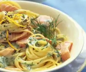 Spaghetti mit Lachs-Dill-Soße