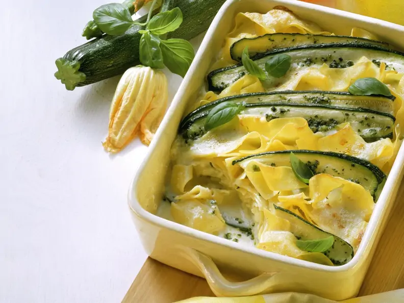Nudel-Zucchini-Gratin