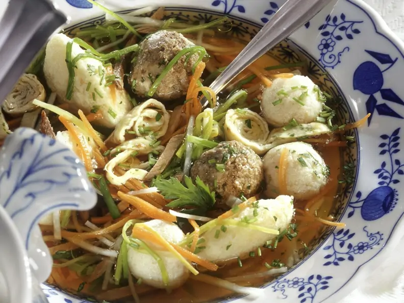 Hochzeitssuppe nach Allgäuer-Art