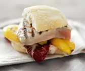 Sandwich mit Thunfischsteak