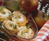 Gratinierter Ziegenkäse mit Apfel