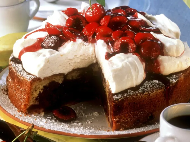 Kirschkuchen mit Quark-Topping