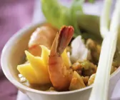 Curry mit Meeresfrüchten, Shrimps und Mango
