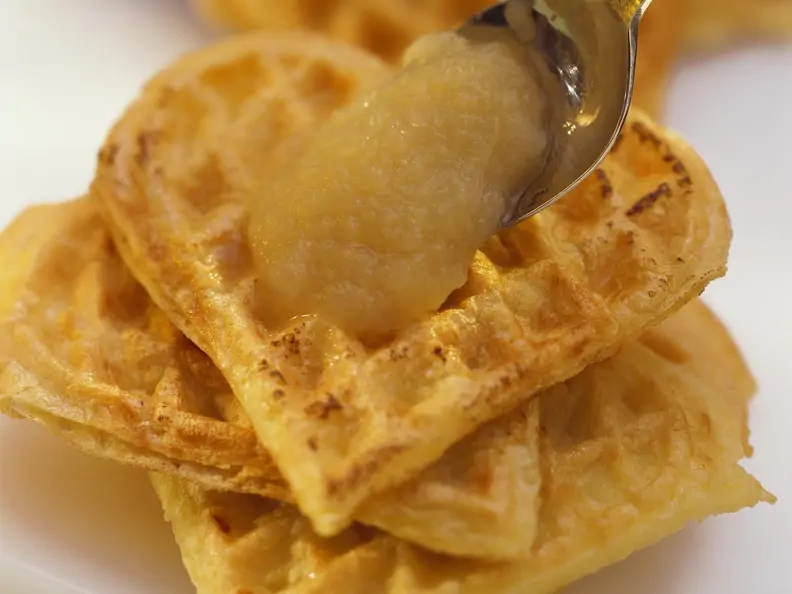 Kartoffelwaffeln mit Apfelmus