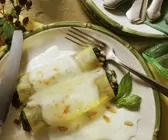 Spinat-Cannelloni mit Béchamelsoße