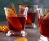 Orangenpunsch mit Zimt