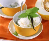 Quarkeis mit Honigmelone