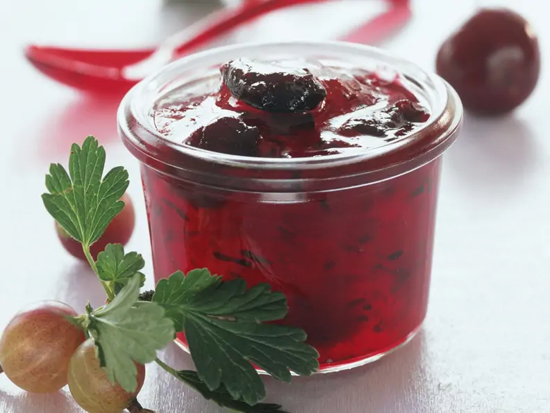 Kirsch-Stachelbeer-Konfitüre