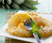 Gebackene Ananas auf chinesische Art