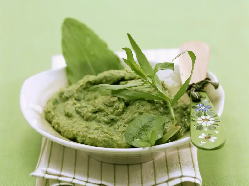 Grüner Dip mit Kräutern