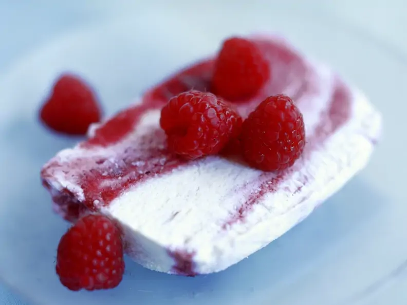Himbeerparfait mit Vanille