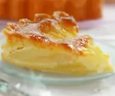 Apfelkuchen mit Karamellkruste