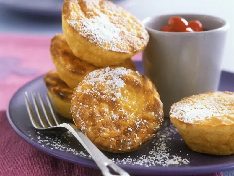 Kleine Safran-Reisgratins mit Cranberrykompott