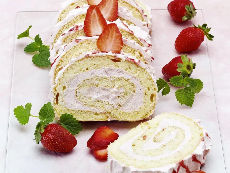 Erdbeerrolle ohne Gelatine