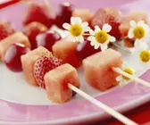Rote-Obstspieße