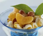 Mandarinen und Trauben mit Quarksoße