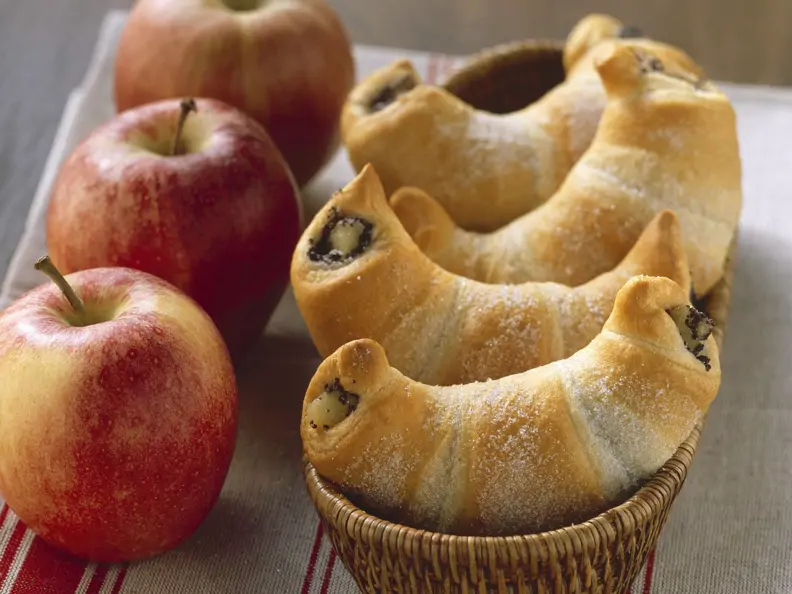 Mohn-Apfel-Hoernchen
