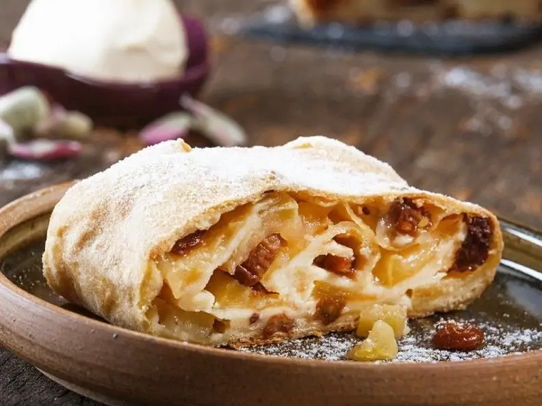 Apfelstrudel