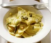Ravioli mit Salbei