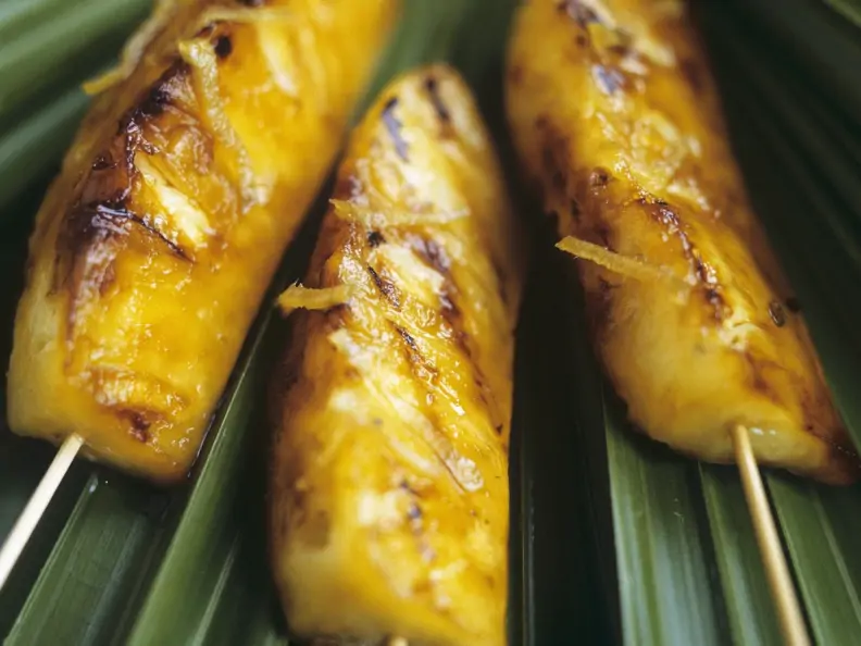 Gegrillte Honig-Ananas