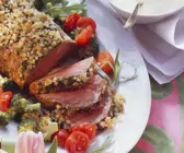 Rinderfiletbraten und Hollandaise mit Kräutern