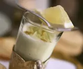 Libanesische Gurkenkaltschale mit Kreuzkümmel