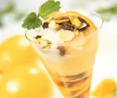 Apfelkompott mit Joghurtcreme