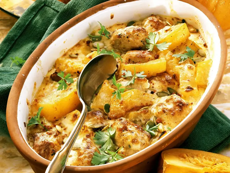 Bratwurst-Kürbis-Gratin