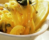 Pasta mit Kalbsfleisch, Karotten und Kapern