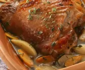 Schweinebraten aus dem Römertopf