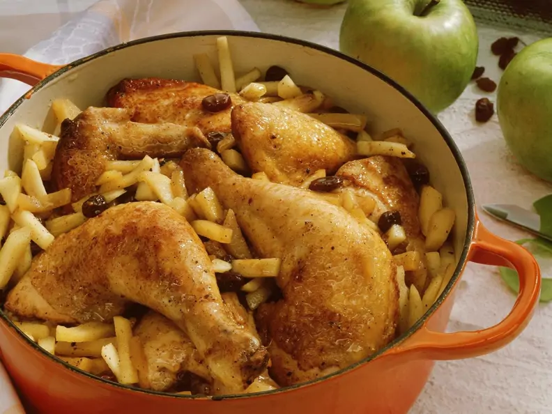 Apfel-Hähnchen-Topf mit Calvados