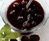 Brombeerkonfitüre mit Cassis