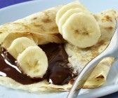 Crepes mit Schokolade und Bananen